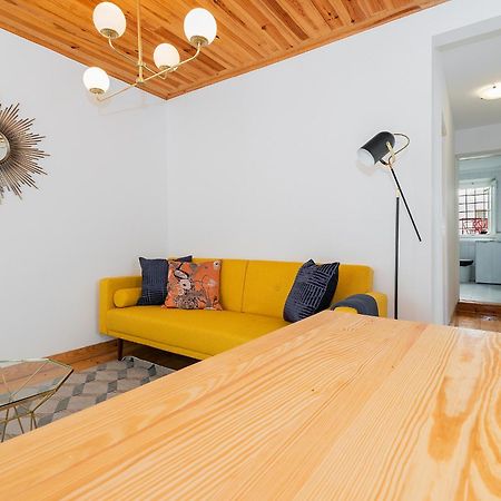 River View 1Bdr Apt In Alfama Close To Tram Lisbona Esterno foto