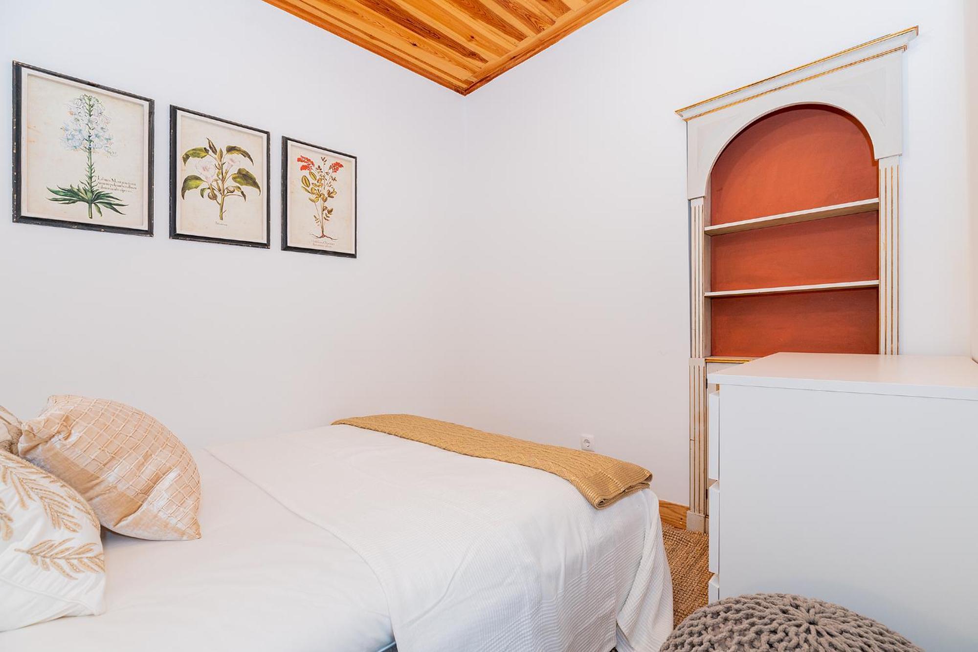 River View 1Bdr Apt In Alfama Close To Tram Lisbona Esterno foto