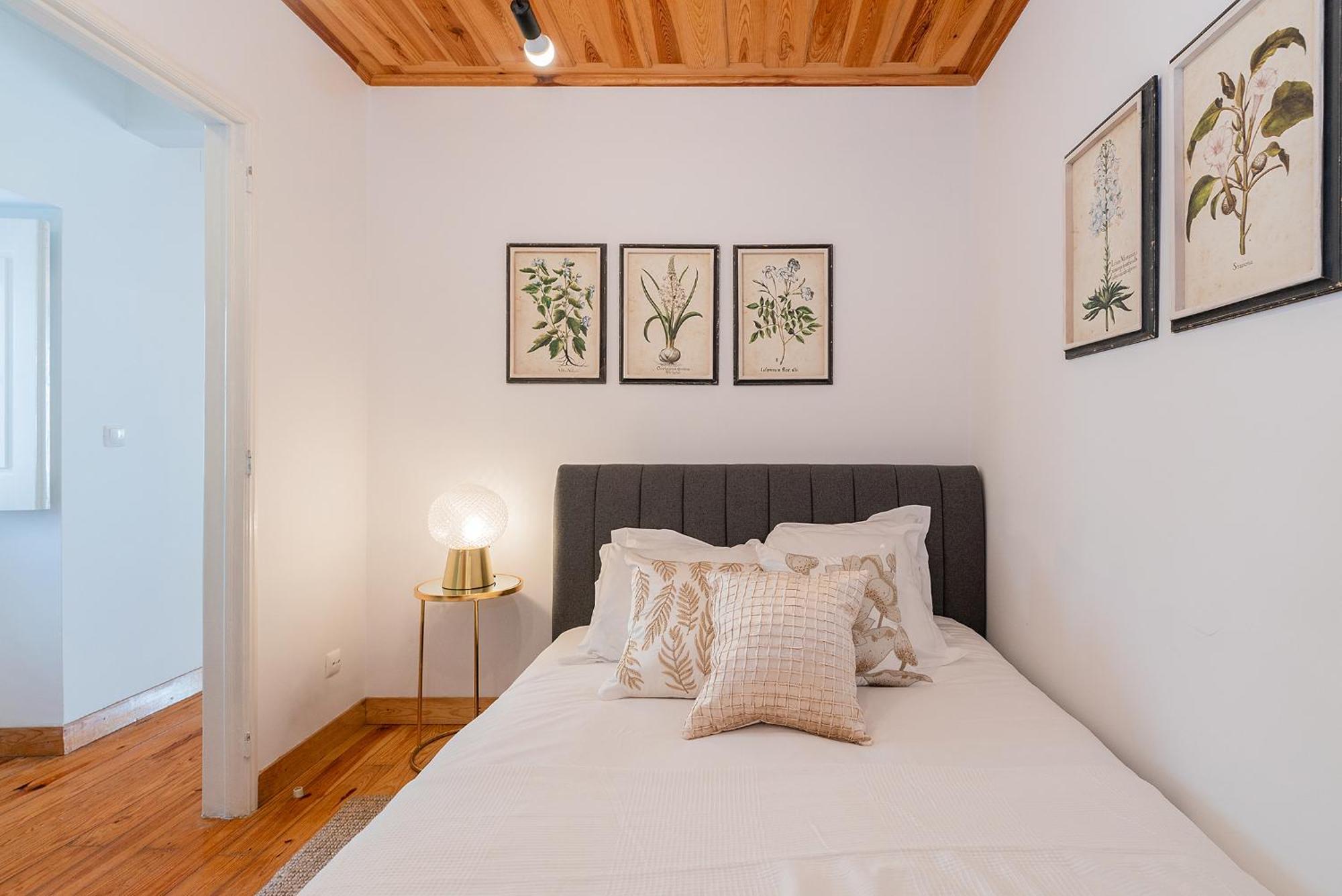 River View 1Bdr Apt In Alfama Close To Tram Lisbona Esterno foto